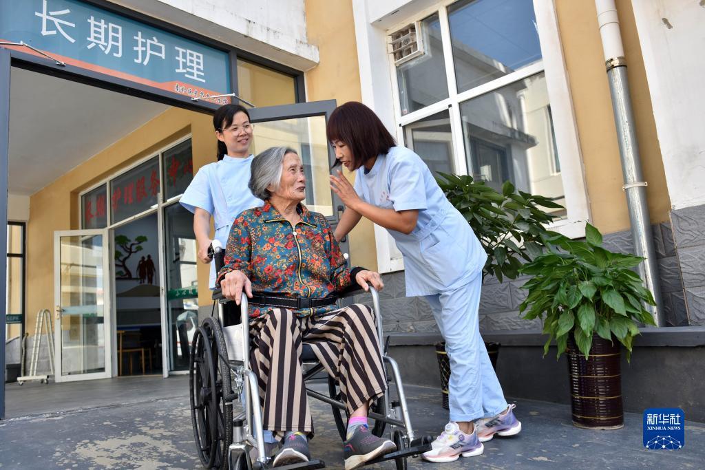 qq梭哈游戏